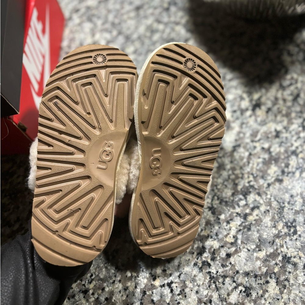UGG slippers size 11